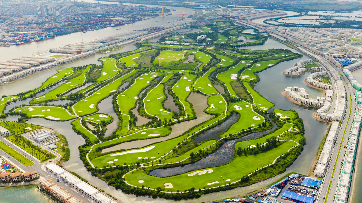 Sân golf 36 hố
